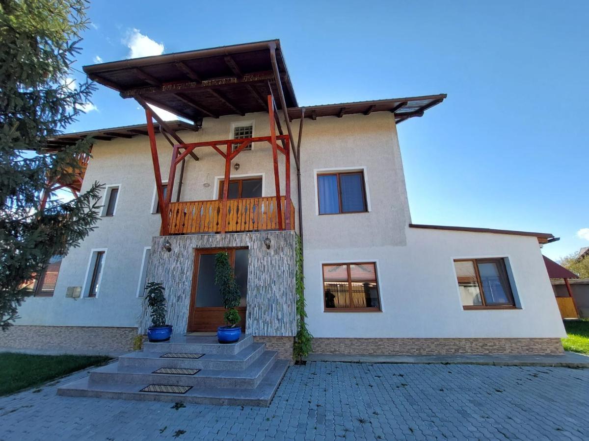Pensiunea Vera Rîşnov Exterior foto