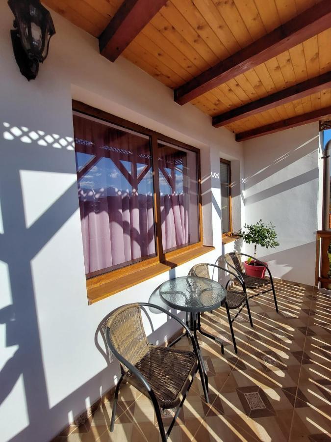 Pensiunea Vera Rîşnov Exterior foto